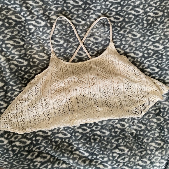 Billabong lace cropped tank size medium - Picture 4 of 9